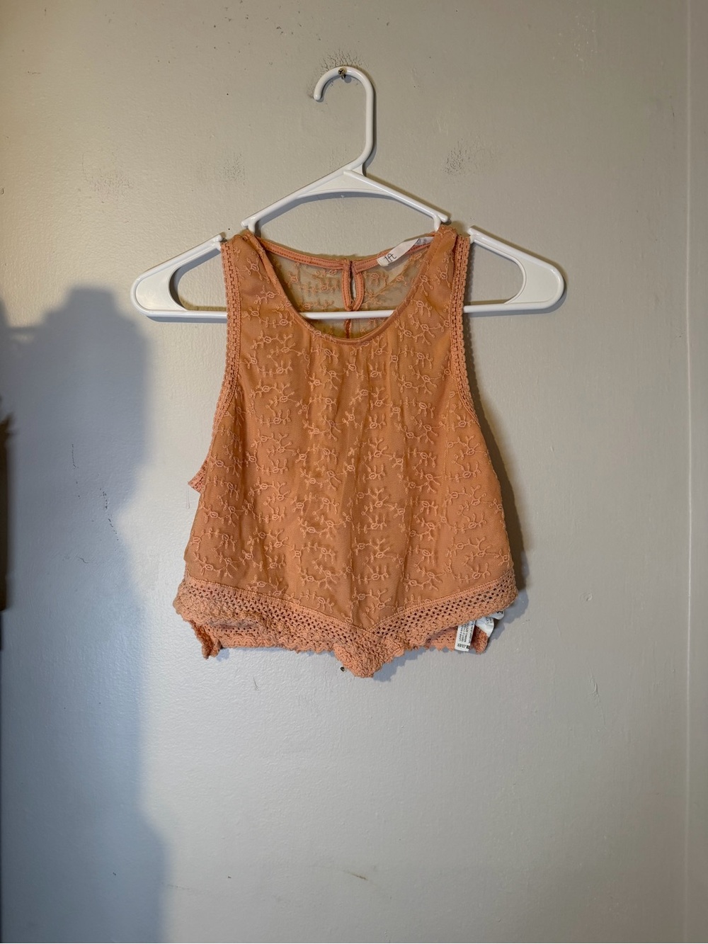 Embroidered Crochet-Hem Tank Top - Peach